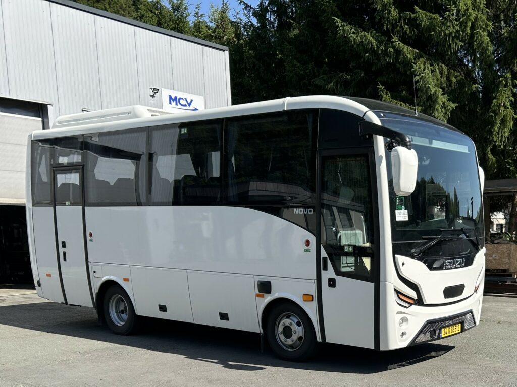 Isuzu Novo